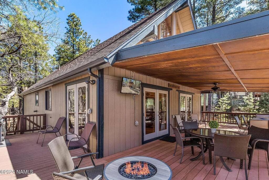 Luxury Cabin Oasis Getaway Heart Of Munds Park Dış mekan fotoğraf