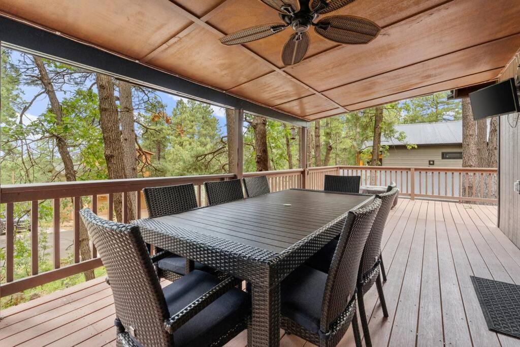 Luxury Cabin Oasis Getaway Heart Of Munds Park Dış mekan fotoğraf